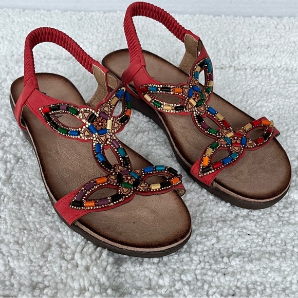 NWOT Patrizia Women\'s Volcanic Boho Colorful Beaded Floral T-Strap Sandals Sz 8